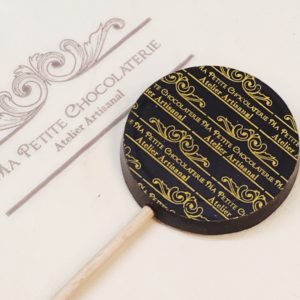 Sucette de chocolat noir